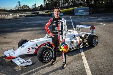 Thomas Nepveu et l'équipe TNM présentent leurs partenaires 2021 en série Cooper Tires USF2000