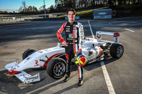 Thomas Nepveu et l'équipe TNM présentent leurs partenaires 2021 en série Cooper Tires USF2000