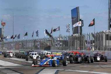 Top 5 en USF2000 pour Thomas Nepveu dans les rues de ST-Petersburg! Top 5 en USF2000 pour Thomas Nepveu dans les rues de ST-Petersburg!